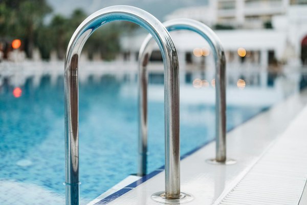 Salinité et chauffage de la piscine : ce que vous devez savoir